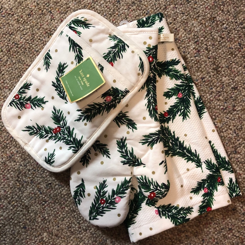 ๐ Kate Spade โ ๏ธ Pine Needles 3 Piece Kitchen Set - Picture 2 of 10